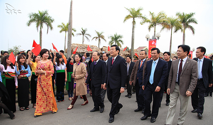 Chủ tịch nước Trương Tấn Sang chúc Tết đồng bào các dân tộc