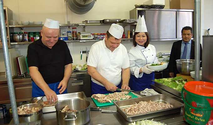 Cultural day features Vietnamese cuisine in Slovakia