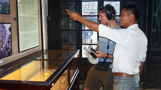Bảo tàng Gốm sứ Mậu dịch Hội An (Quảng Nam) triển khai dịch vụ Thuyết minh tai nghe