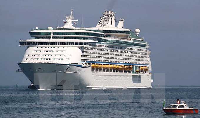 Chan May Port welcomes foreign cruise ships