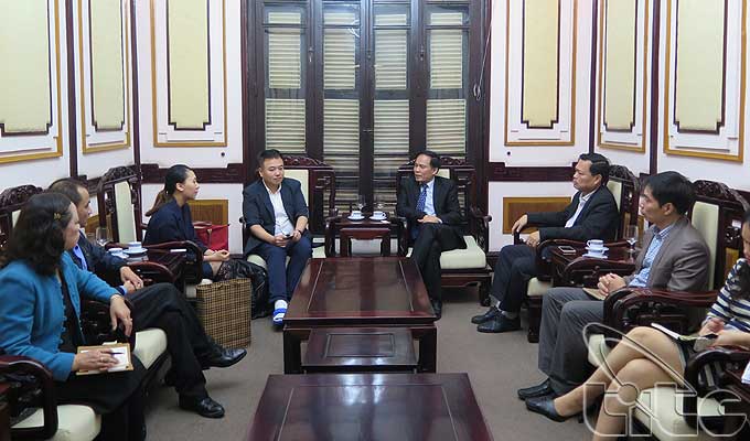 Phó Tổng cục trưởng Ngô Hoài Chung tiếp Trưởng đại diện Hanatour tại TP. Hồ Chí Minh