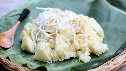 Delicious snack from glutinous rice and cassava