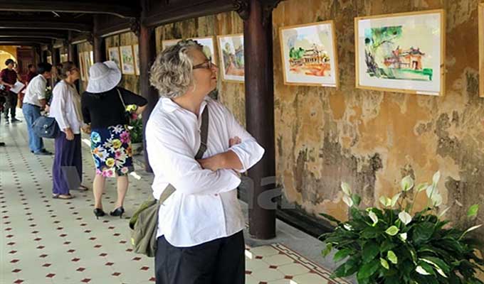 Art exhibition shows beauty of Hue