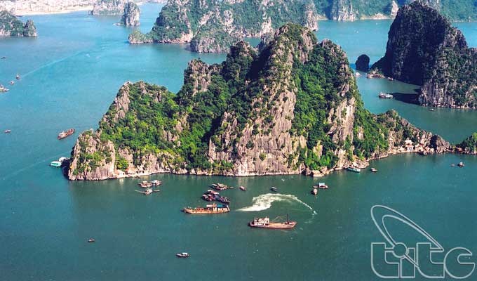 Vịnh Hạ Long đứng thứ 3 trong các điểm du lịch lý tưởng nhất Đông Nam Á