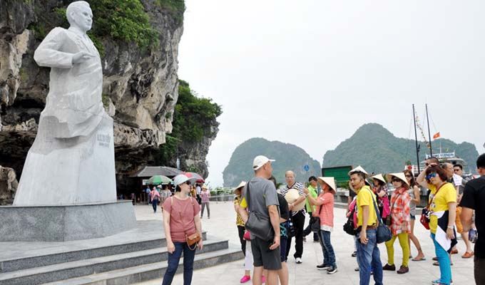 Du lịch Quảng Ninh tăng trưởng mạnh trong 6 tháng đầu năm 2016