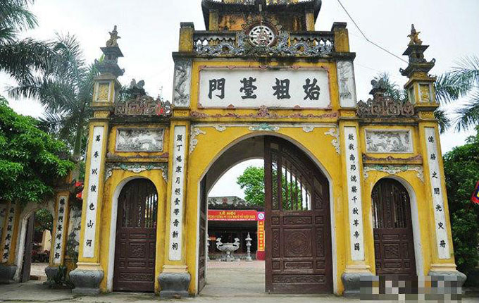 Bac Ninh: Imperial tomb and temple of Kinh Duong Vuong