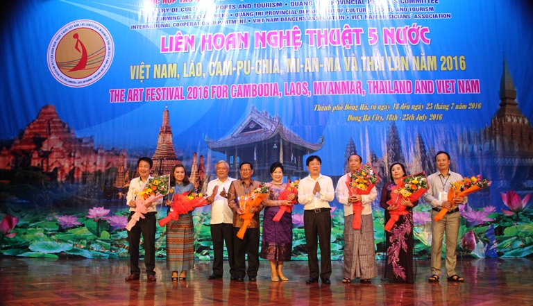 ASEAN art festival opens to promote solidarity