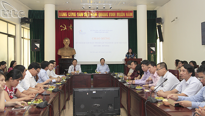 TCDL tổ chức gặp mặt cán bộ, công chức, viên chức và người lao động nhân dịp kỷ niệm thành lập Ngành