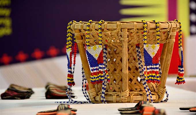 “Philippine traditional and contemporary exhibition” kicked off in Ha Noi