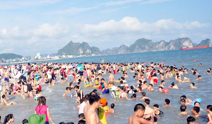 Bảy tháng đầu năm khách quốc tế đến Quảng Ninh tăng mạnh