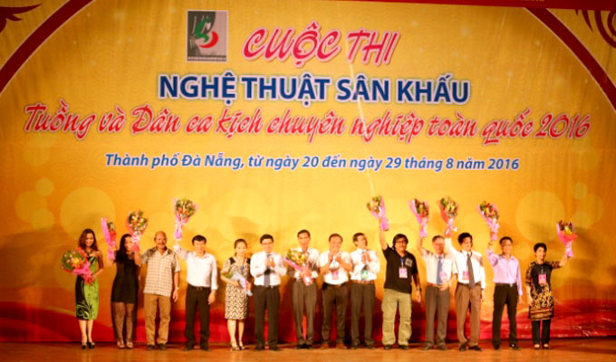 Dà Nang : ouverture du Concours national de tuông et de théâtre populaire 2016