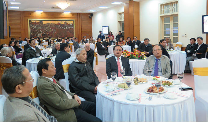 Bộ trưởng Nguyễn Ngọc Thiện gặp mặt các lãnh đạo Bộ qua các thời kỳ