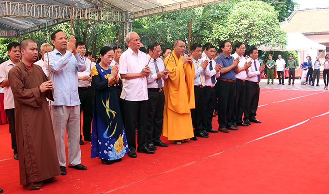 Quảng Ninh: Khai hội truyền thống đền An Sinh năm 2017