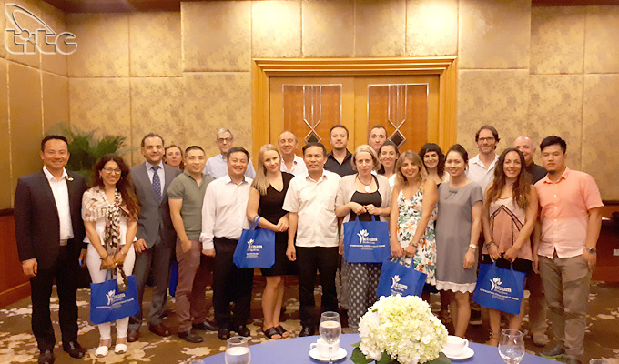 TCDL đón đoàn doanh nghiệp du lịch và báo chí Tây Ban Nha đến Việt Nam