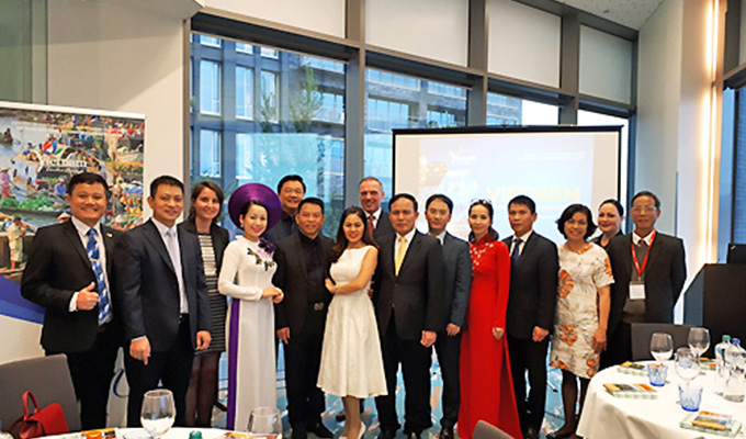 Roadshows promote Viet Nam tourism in Netherlands and Germany