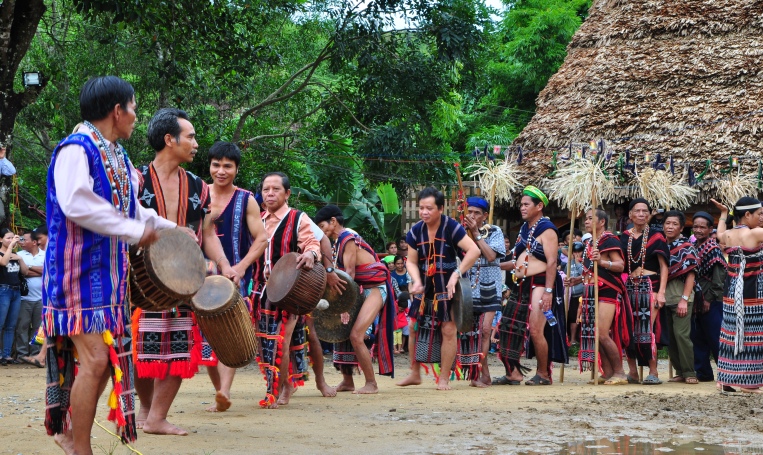 Diverses activités culturelles originales au Village culturel et touristique des ethnies du Viet Nam