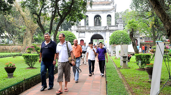 Foreign tourists to Ha Noi hit nearly 4 million