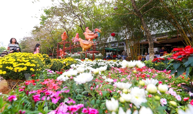 NhaTrang spring flower festival for tourists during Tet 