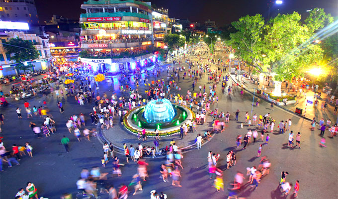 Ha Noi opens two more pedestrian streets