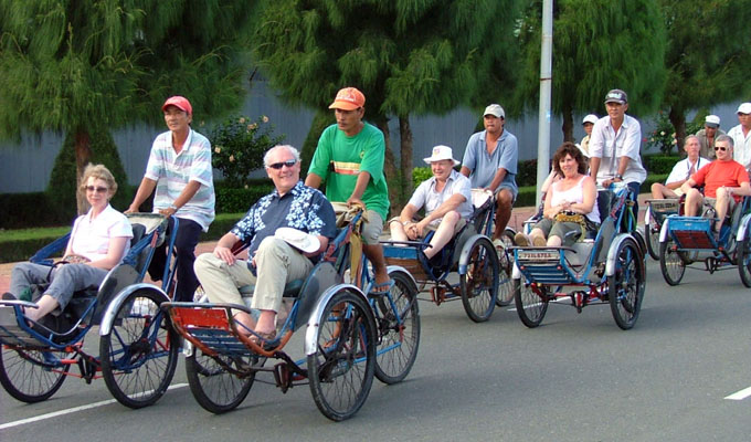 Les cyclo-pousses touristiques, produit culturel typique de Ha Noi