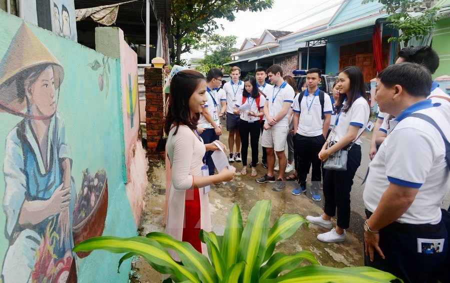 APEC 2017: les jeunes délégués à la découverte de Quang Nam