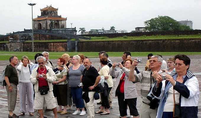 Gần 100.000 lượt khách du lịch đến Huế dịp Tết Nguyên đán