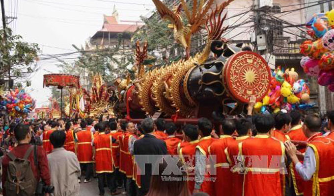 Dong Ky firecracker procession festival kicks off