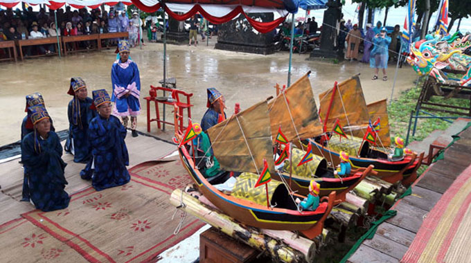Festival commemorates soldiers of ancient Hoang Sa Flotilla