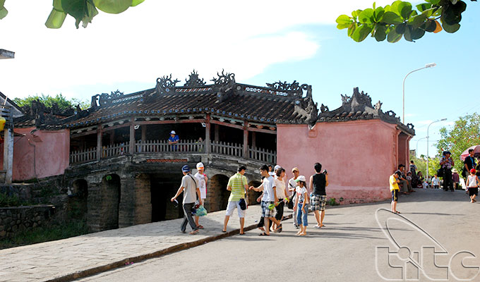 Hoi An welcomes 10th million visitor