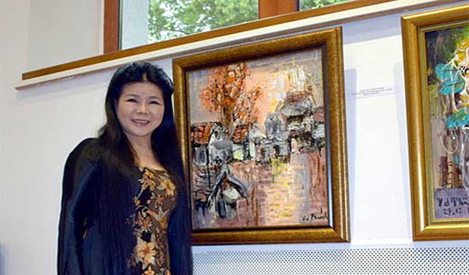Paintings on Viet Nam’s beauty exhibited in Romania