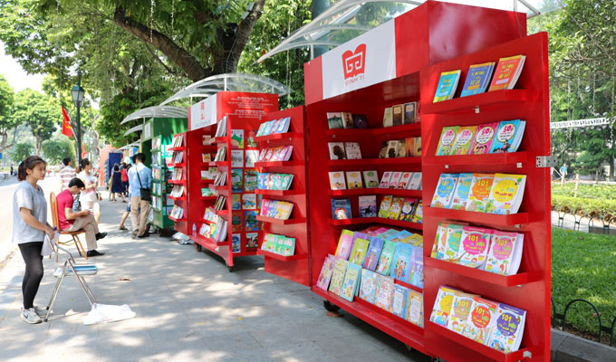 Une «vraie» rue des livres voit le jour à Ha Noi