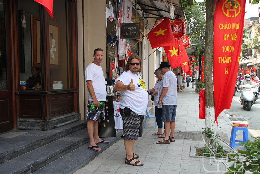 Ha Noi attracts nearly 10 million tourists in five months