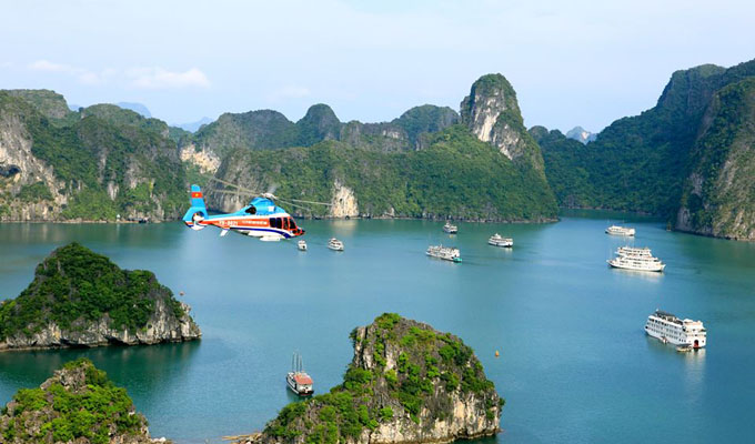 Truly scenic helicopter from Ha Noi to Ha Long