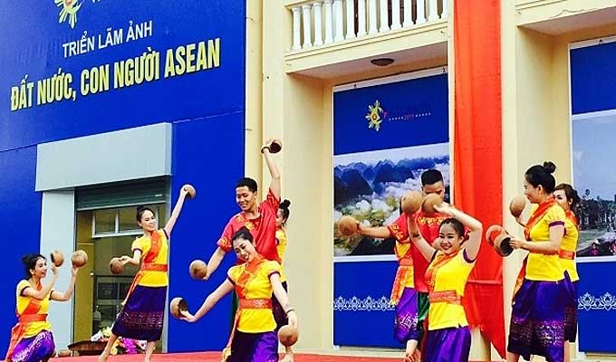 "ASEAN People and Countries" exhibition opens in Hai Phong