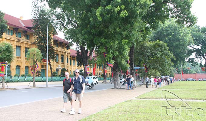 Over 1.98 million foreigners visit Ha Noi in seven months