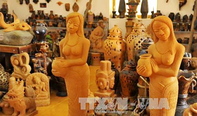 Exhibition on Cham culture in An Giang, Ninh Thuan opens