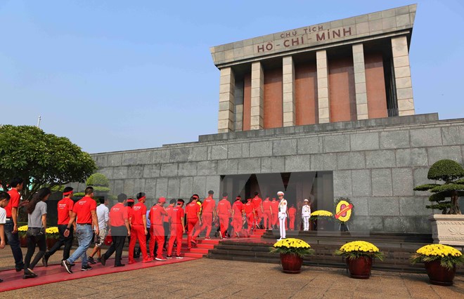 Lăng Chủ tịch Hồ Chí Minh tạm ngừng tổ chức lễ viếng, lễ tưởng niệm