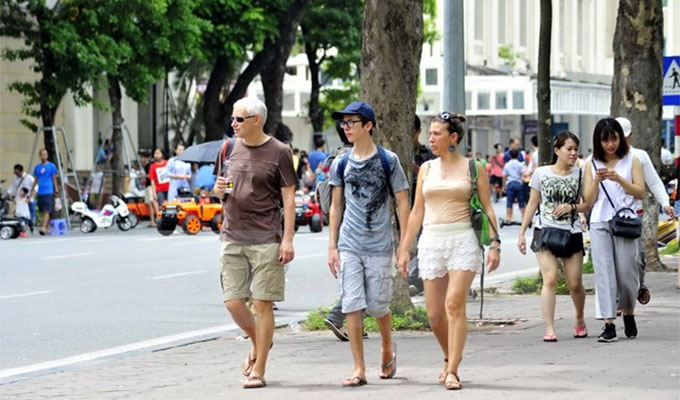 Tourist arrivals in Ha Noi, Thua Thien-Hue up during New Year holiday
