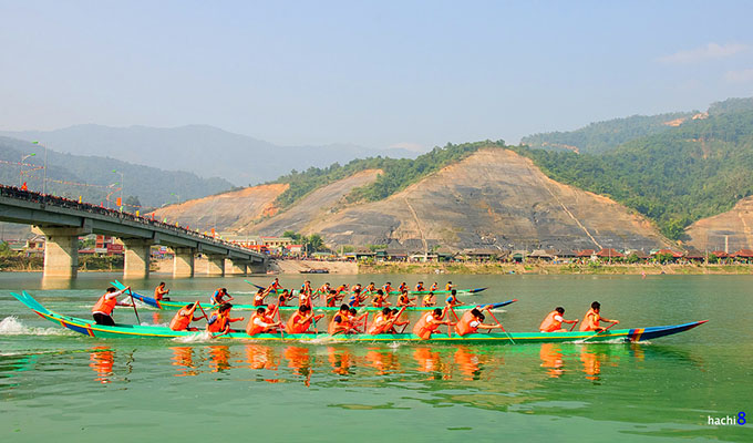 Traditional boat race launched in Muong Lay