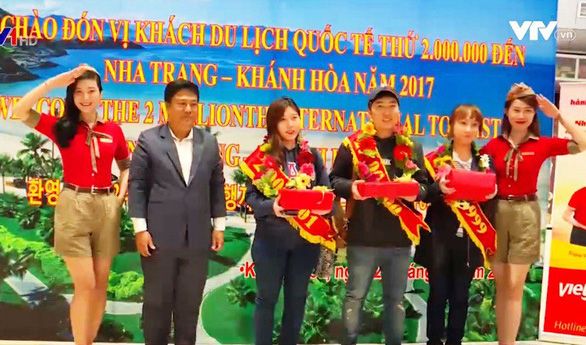 Khánh Hòa chào đón vị du khách quốc tế thứ 2 triệu trong năm 2017 
