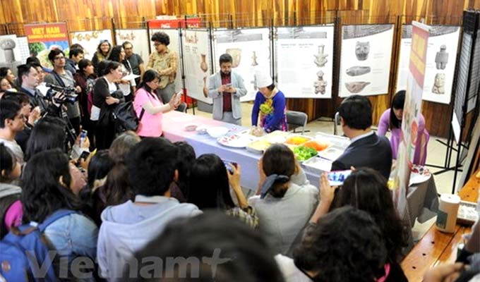 Vietnamese culture popularised in Mexican university