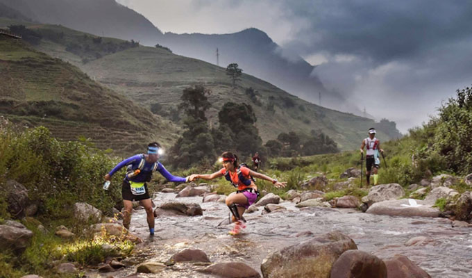 Lao Cai: Plus de 3.100 coureurs au marathon des montagnes du Viet Nam 2018