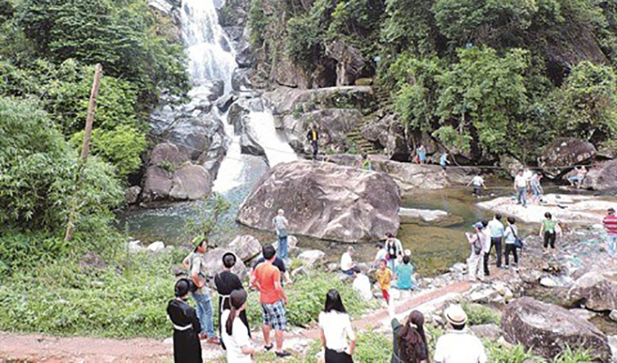 Le tourisme prend son essor à Binh Liêu, dans le Nord