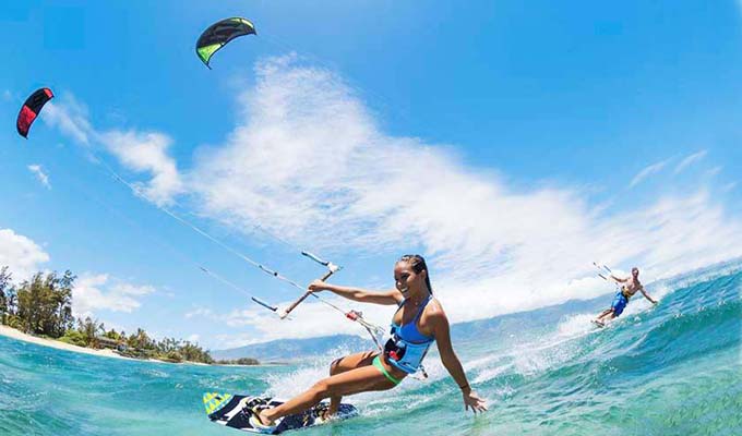 Phú Quý, “thiên đường” lướt ván diều của du khách quốc tế 