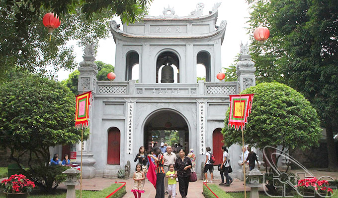 Culture tours designed to attract tourists to Ha Noi