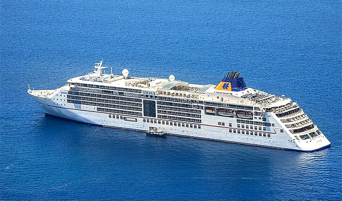 Five-star foreign cruise ship carries 500 tourists to Phu Quoc