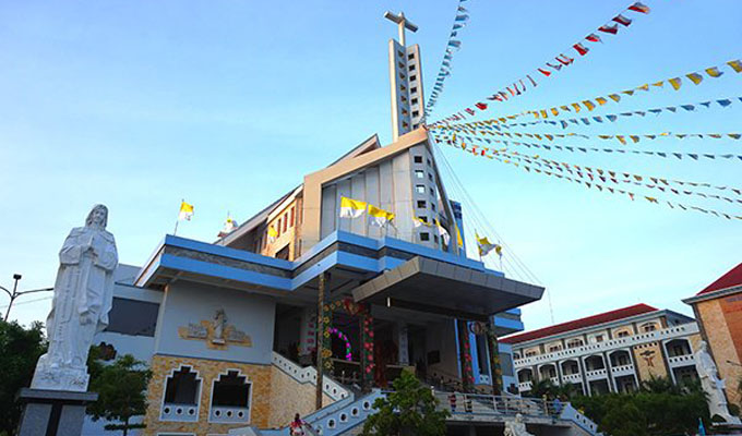Visiting Mekong Delta’s century-old church