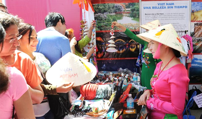 Vietnamese culture attracts visitors at int’l fair in Mexico