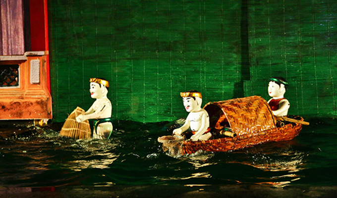 Des spectacles de marionnettes sur l’eau à Hôi An