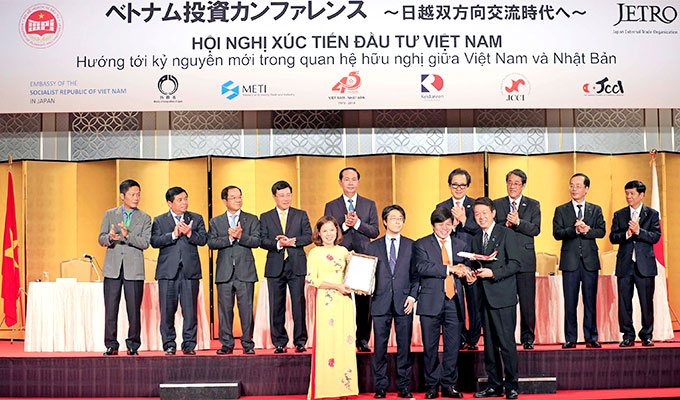 Vietjet opens direct flight from Ha Noi to Osaka – Japan